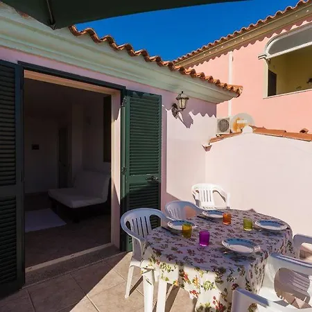 Agrustos Beach Apartamento