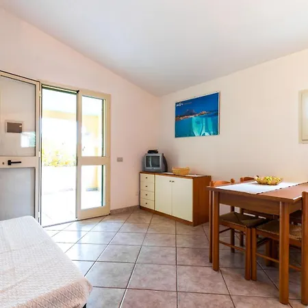 Agrustos Beach Apartamento Agrustos